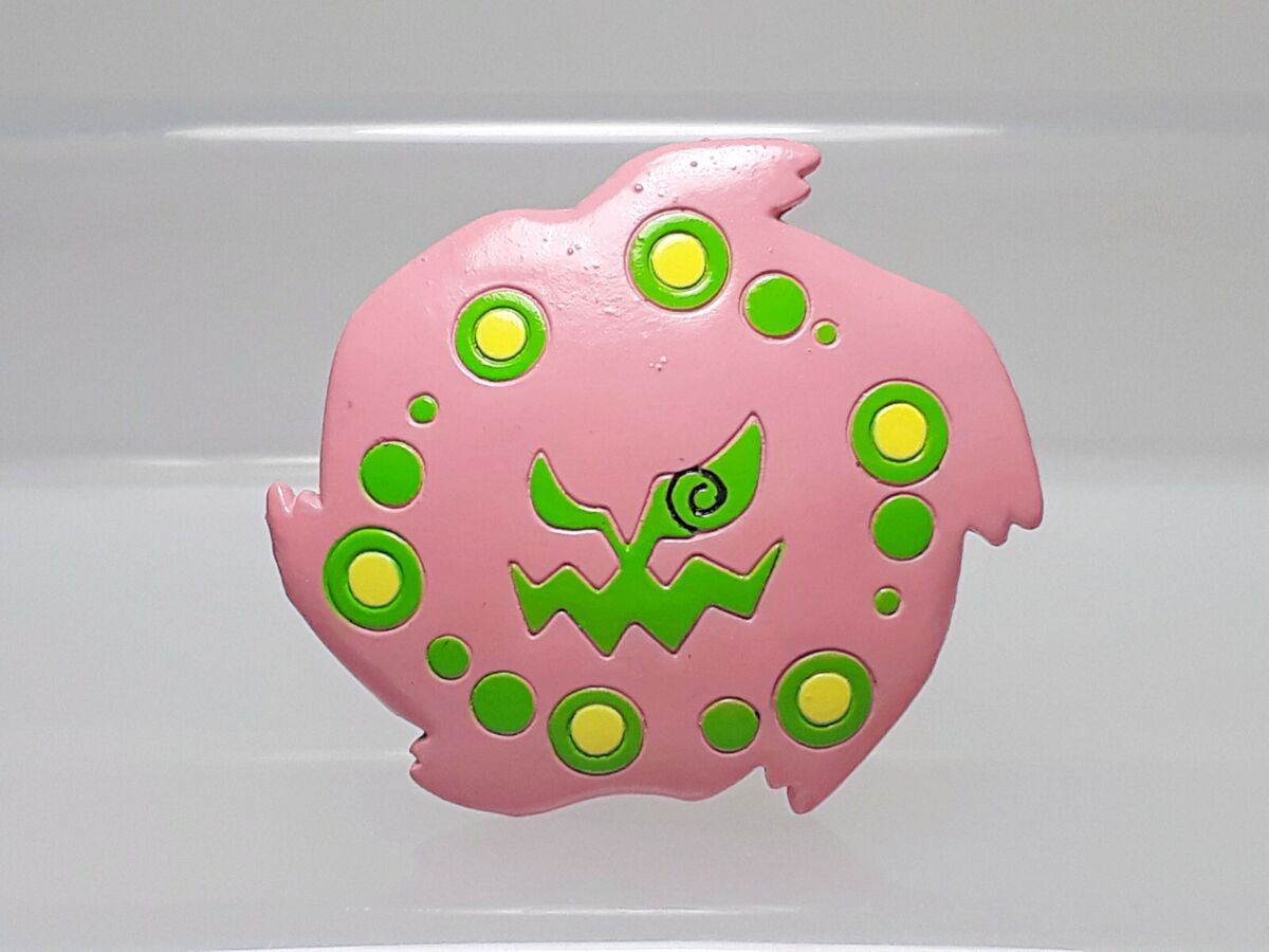 Takaratomy Pokemon 2 X & Y Mini Figure: Spiritomb / Mikaruge 