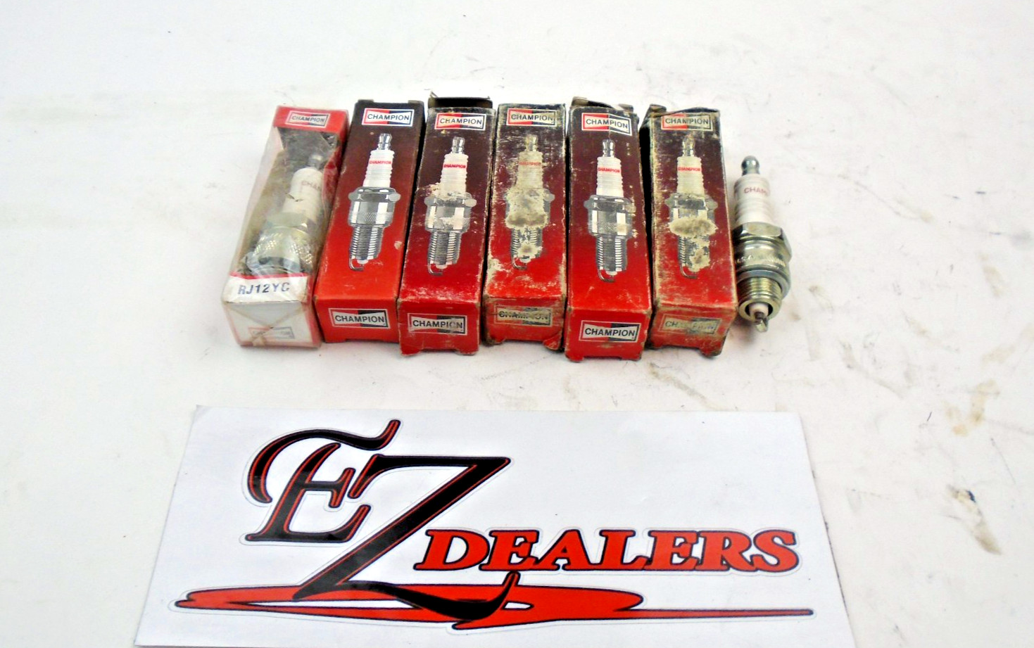 CHAMPION RJ12YC6 Copper Plus Spark Plugs 9 QTY. 7 - NOS - FREE SHIPPING