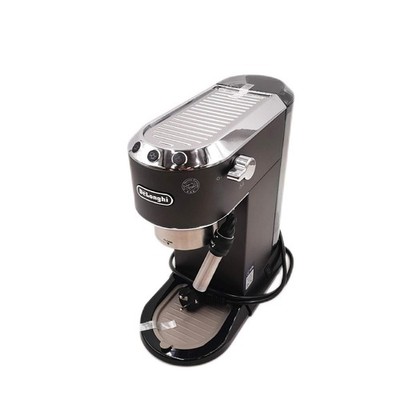 DeLonghi Espresso Maschine Kaffeezubereitung Dedica EC685BK vielseitig und leist