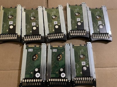 8 300 GB SAS IBM System x 90Y8877 HUC106030CSS600 10K 64MB 2.5'' Festplatte+Caddy