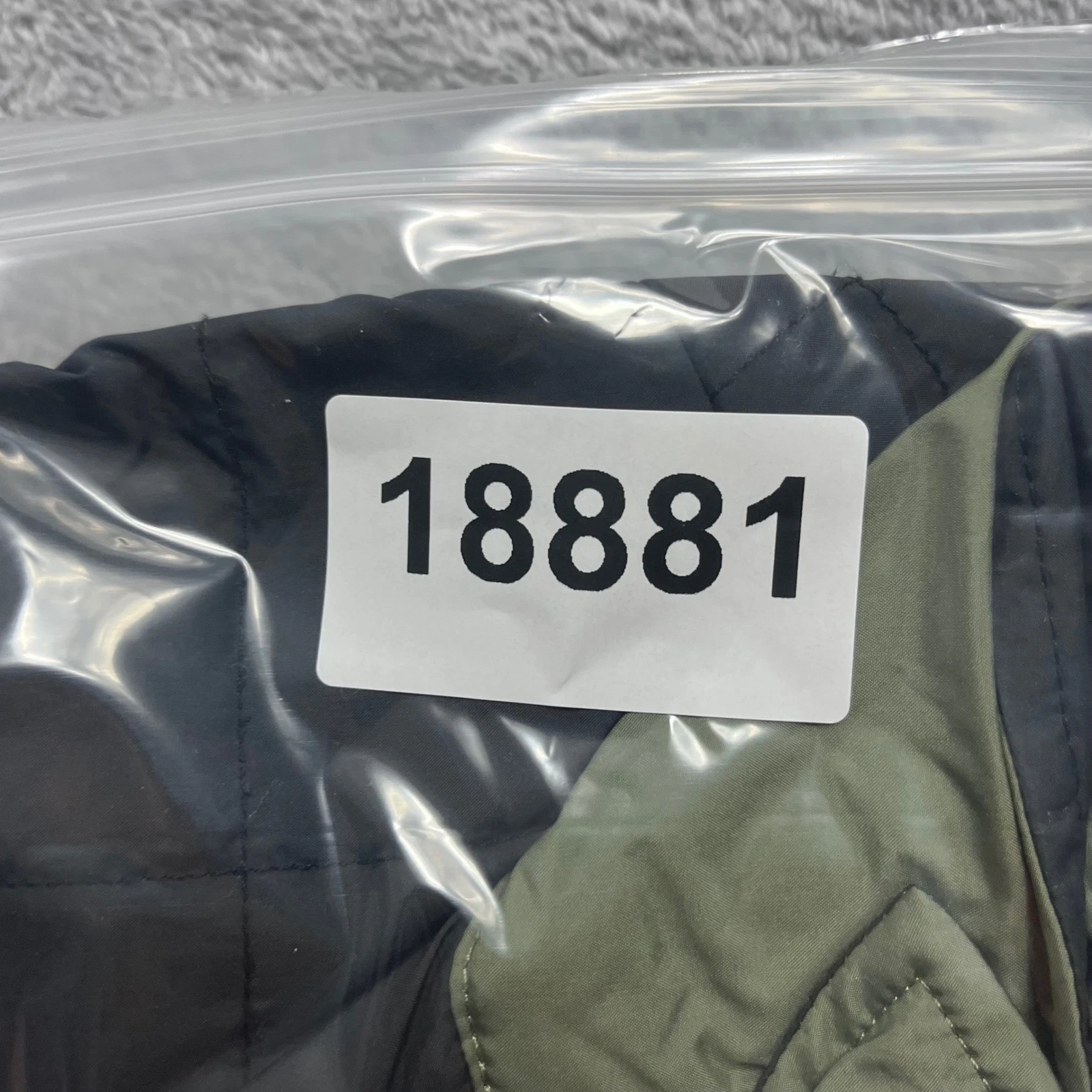Chrome Industries Warm Workshirt Two-Way Insulated Shacket Black Reversible L image 7