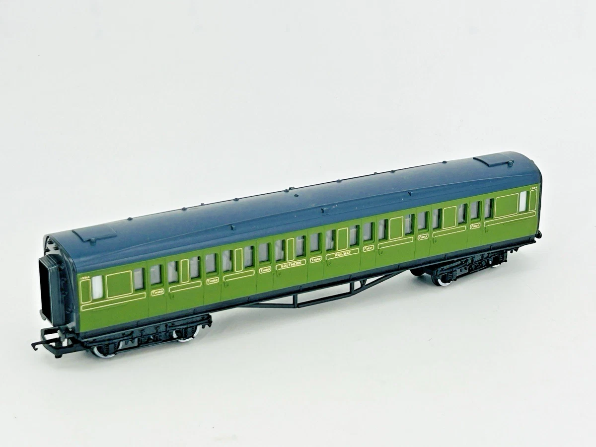 Hornby Southern Coach OO Gauge Model Railway Coaches for sale