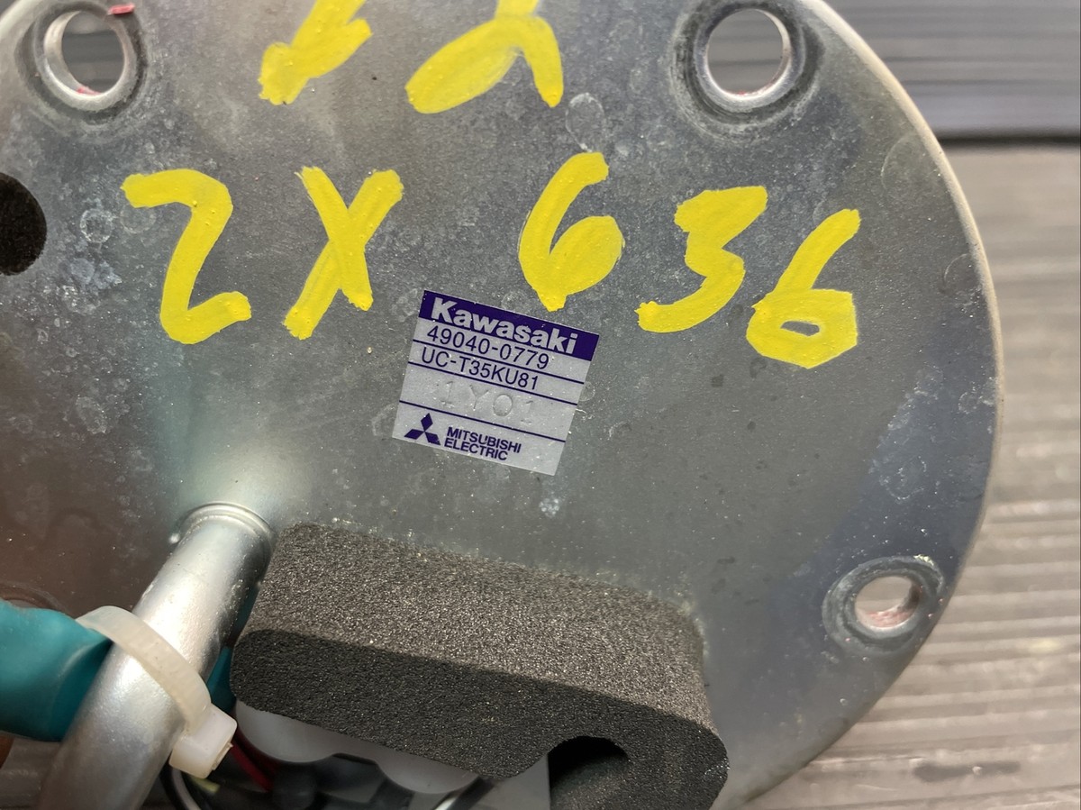 BOOSP専用 2022 Kawasaki Ninja ZX6R Fuel Pump | 490400779 | 12 V