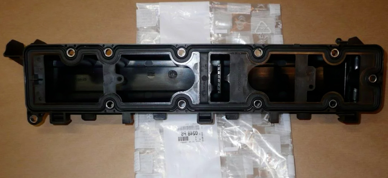 Couvercle de culasse 0248.P6 pour réparation haut moteur 2.0 Citroën C4 et Peugeot 307 407
