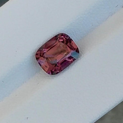 3.04ct Amazing Ultra Rare Hi End 100% Natural Purple Spinel Lotno:buh