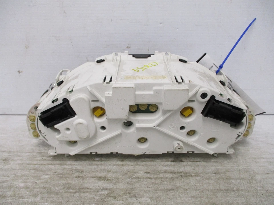 01 02 03 04 Mercedes-Benz SLK230 Velocímetro KPH Cluster 190K KM OEM Foto 3 de 4