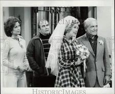 Press Photo Scene from "Mary Tyler Moore Show" - kfa28146