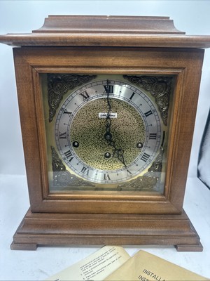 Vintage Wind-Up Antique Wooden Mantel Clock with Key ''Seth Thomas''A403- 001 8003