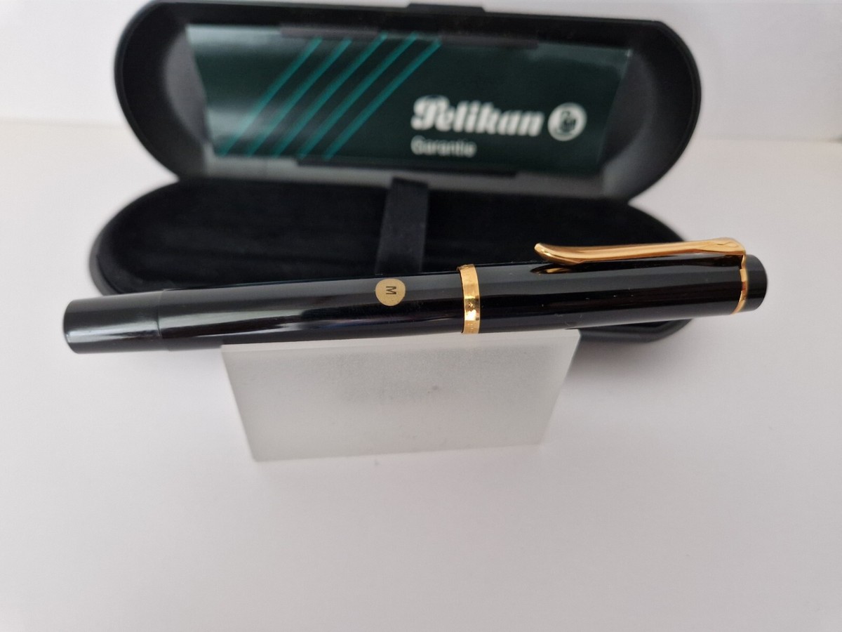 Pelikan 万年筆 W-GERMANY Pelikan W-Germany - Black - Fountain Pen - Medium Nib - Box and