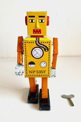 Vintage 2009 Tin Metal Robot Wind Up Toy Decor Schylling Lilliput Space Retro