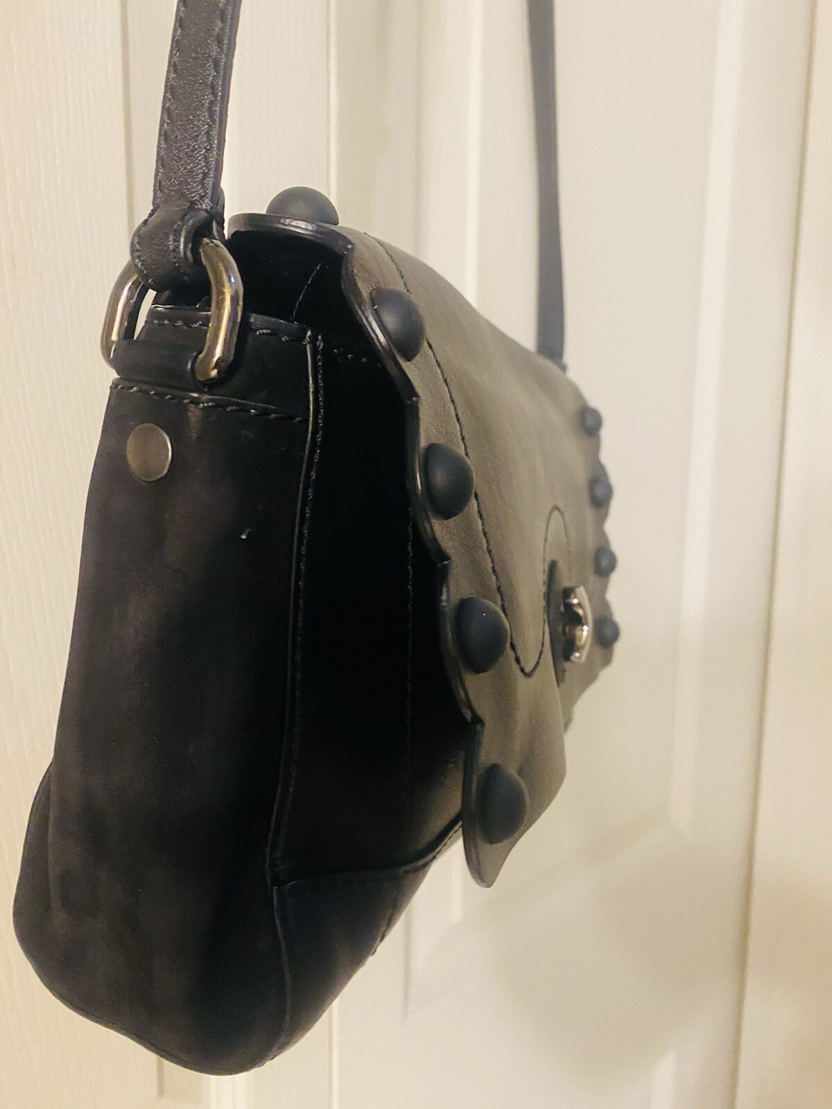 Rare Auth. Moshino Women's Classic Leather Black Shoulder Bag Turn Lock Bag. image 5
