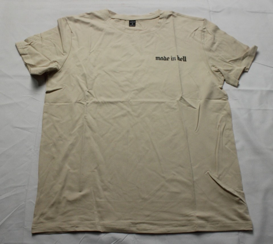 Shein Adult Unisex Made In Hell Slogan Graphic Crew Neck Tee LB3 Beige Medium