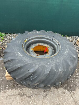JCB Wheel Rim for Tyre £300+v Spare Dumper loader
