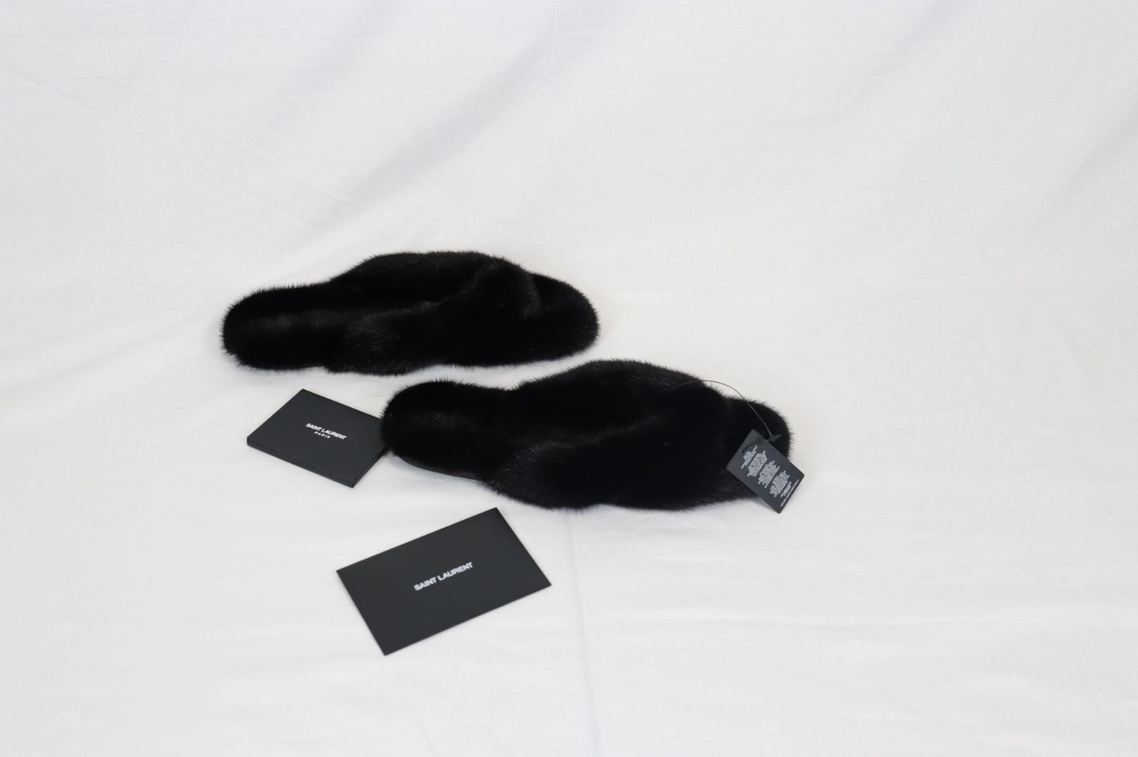 Pantofole shearling Saint Laurent Paris Pepe 05 nere nuove con etichette 42