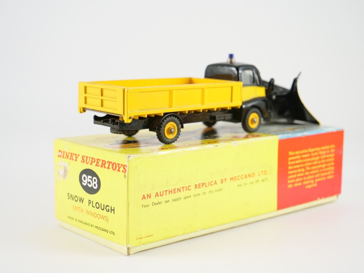 ミニカー DINKY No.958 SNOW PLOUGH Dinky SuperToys No. 958 Guy Warrior Snow Plow in Original