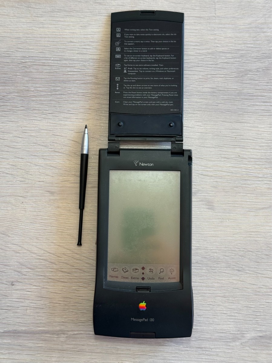 Apple Newton MessagePad 130 Vintage PDA w/Stylus Nice Condition