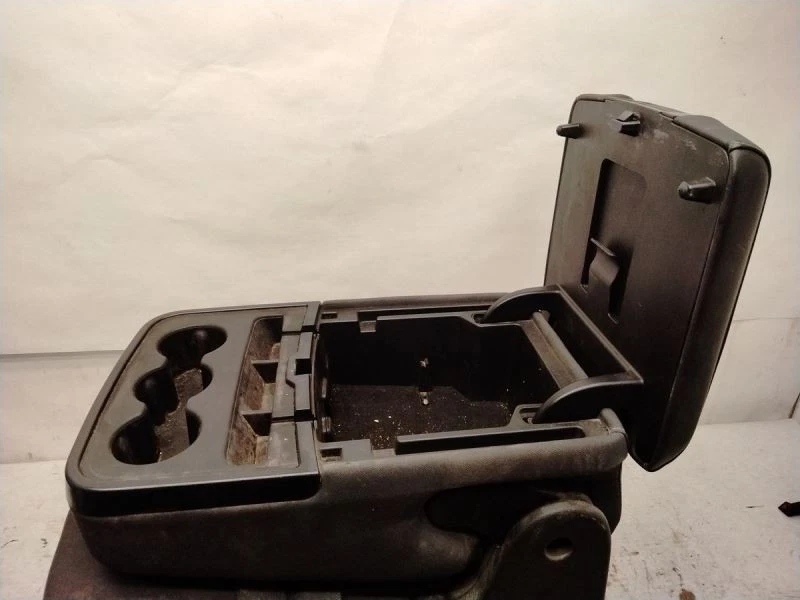 Переднее центральное сиденье 22839577 подходит для 14-19 Silverado 1500 2674406 - Изображение 2 из 4