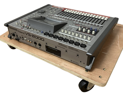 Roland VS-2000CD （本体のみ） Roland VS2000CD 18-Track Digital Studio | zZounds