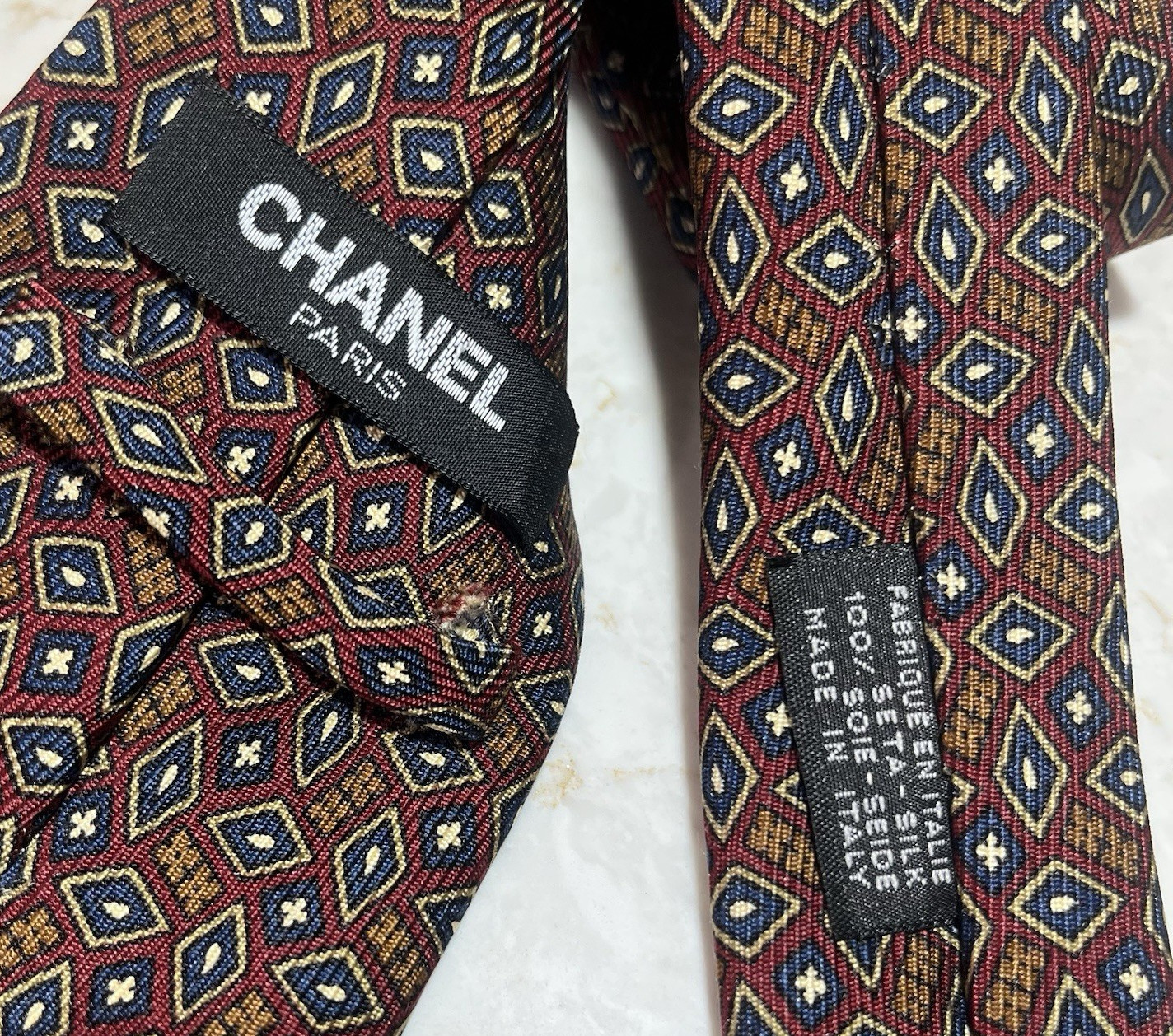 CHANEL Paris 100% Silk Men's Tie Burgundy Blue Geometric Diamond Made in Italy