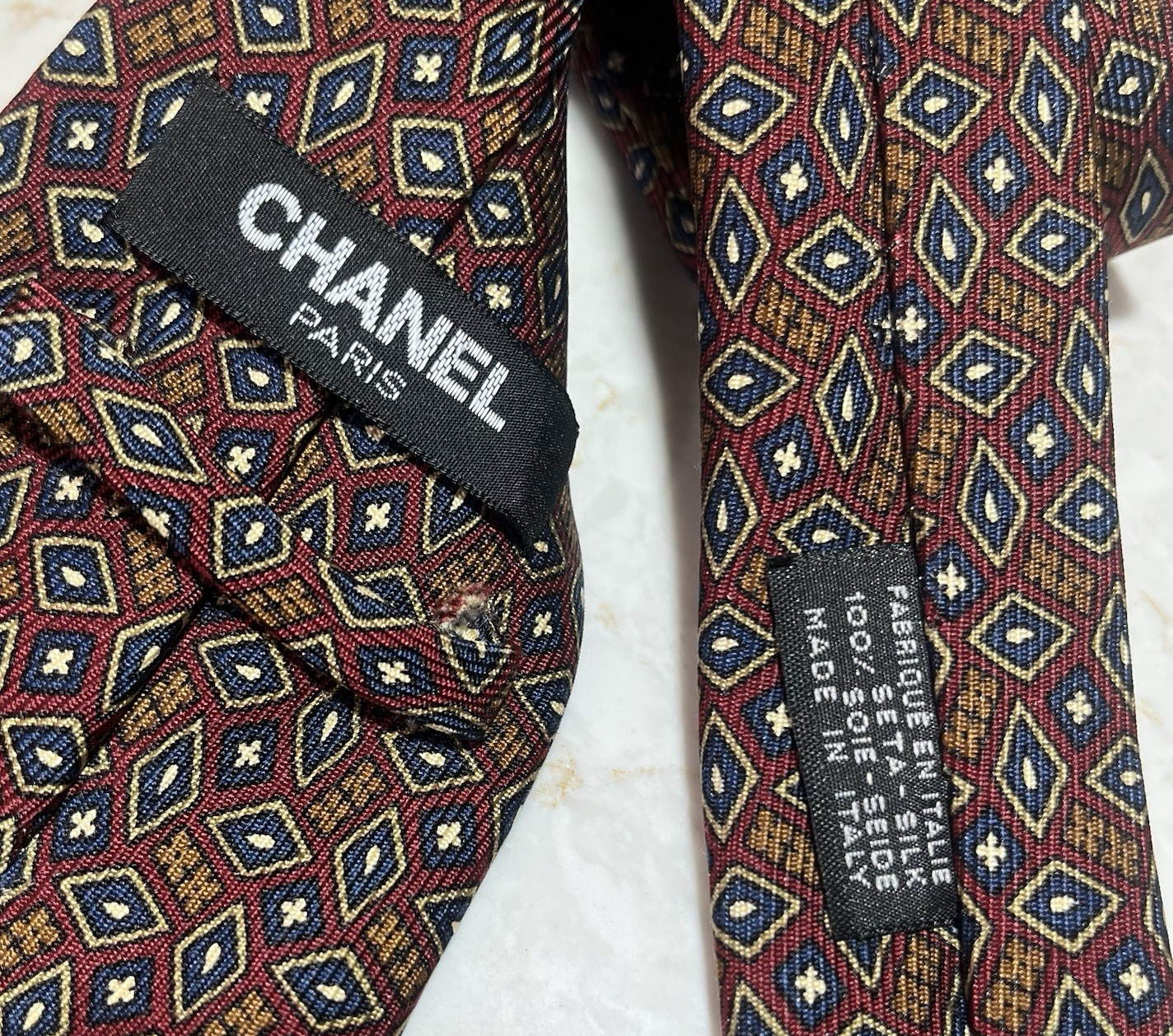 CHANEL Paris 100% Silk Men's Tie Burgundy Blue Geometric Diamond Made in Italy