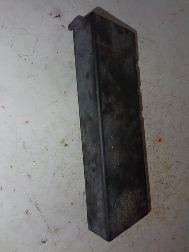 1991-1995 Jeep Wrangler YJ Engine Power Distribution Center Cover 56017296 OEM - Picture 7 of 8