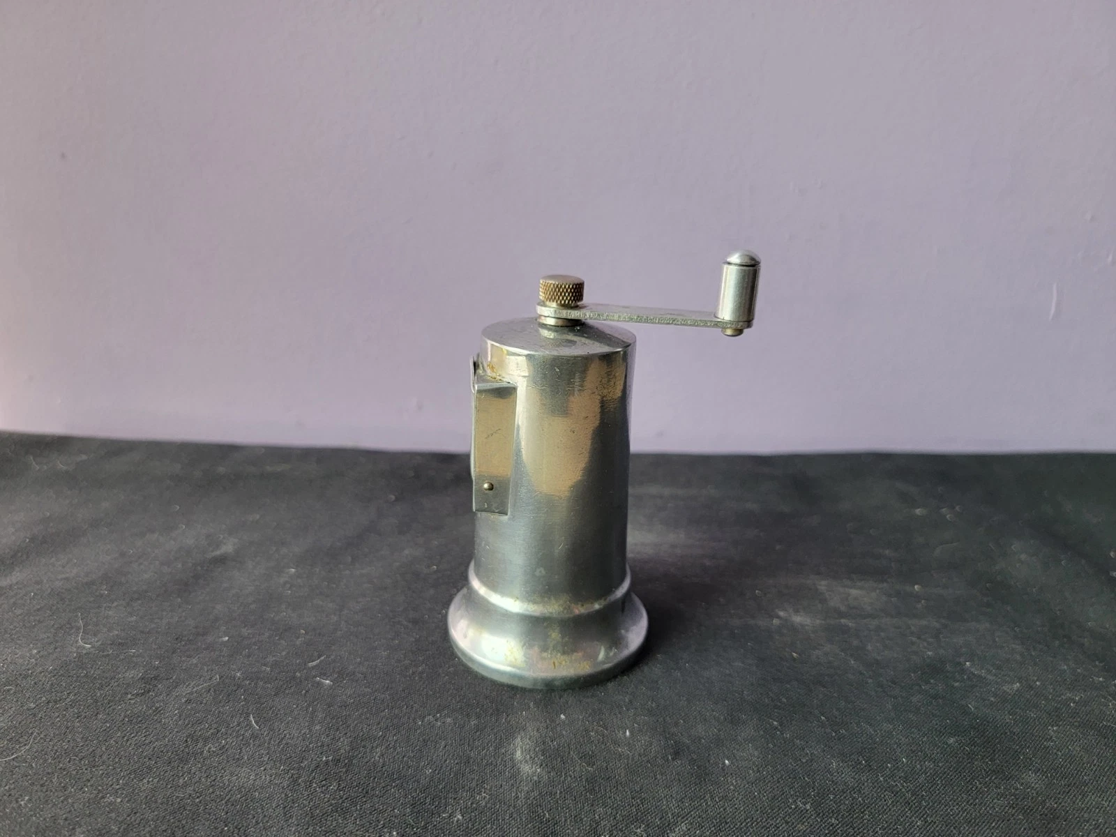Vintage Pepper Mill All Metal Grinder 4" Dispenser Manual Grinding Turn Handle