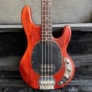 特価 Music Man Stingray EX ハードケース ストラップ付き Musicman