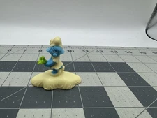 2017 Smurfs The Lost Villiage Smurfblossom 2" McDonald's Toy