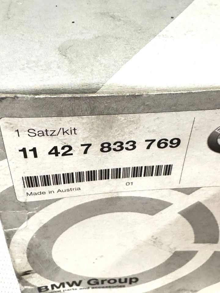 BMW Genuine Oil Filter Kit 11427833769 Z3 Z4 M3 1995-2008 New - Image 2 of 4