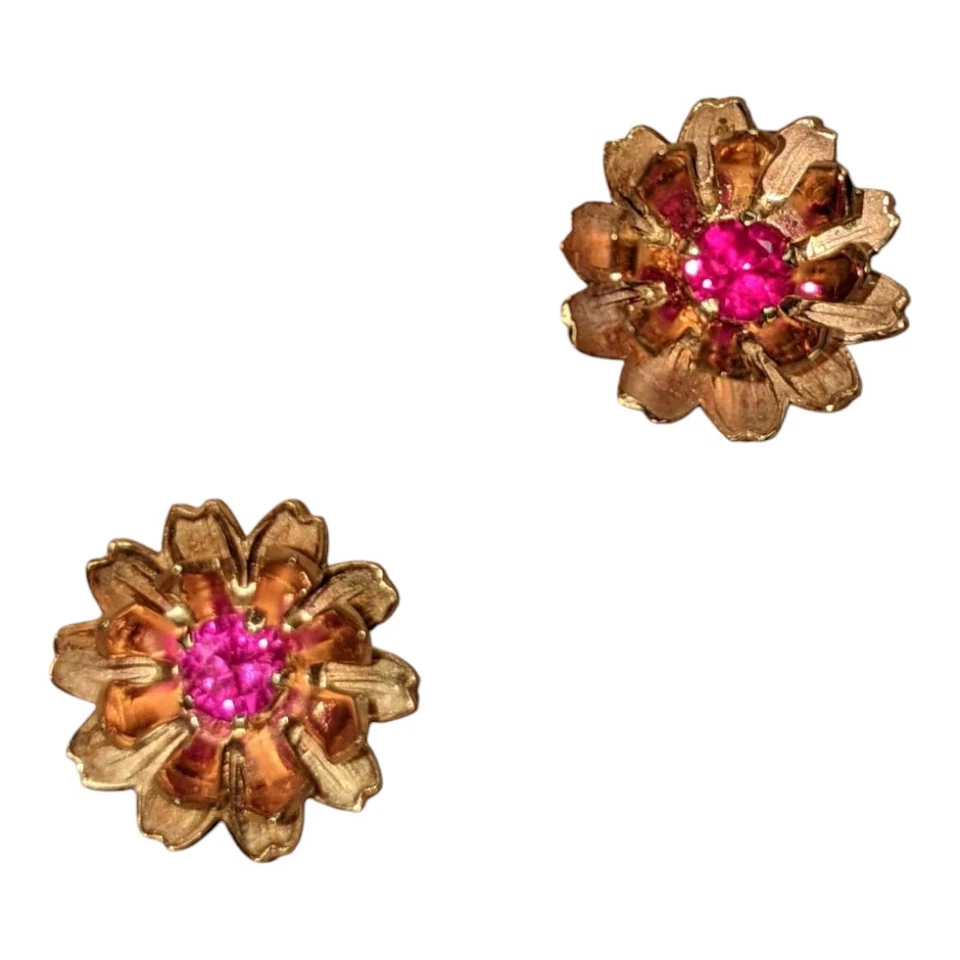 10K Solid Yellow Gold 3.3mm Wide Pink Ruby Flower Screw Back Earrings 2.2gm - Image 4 of 4