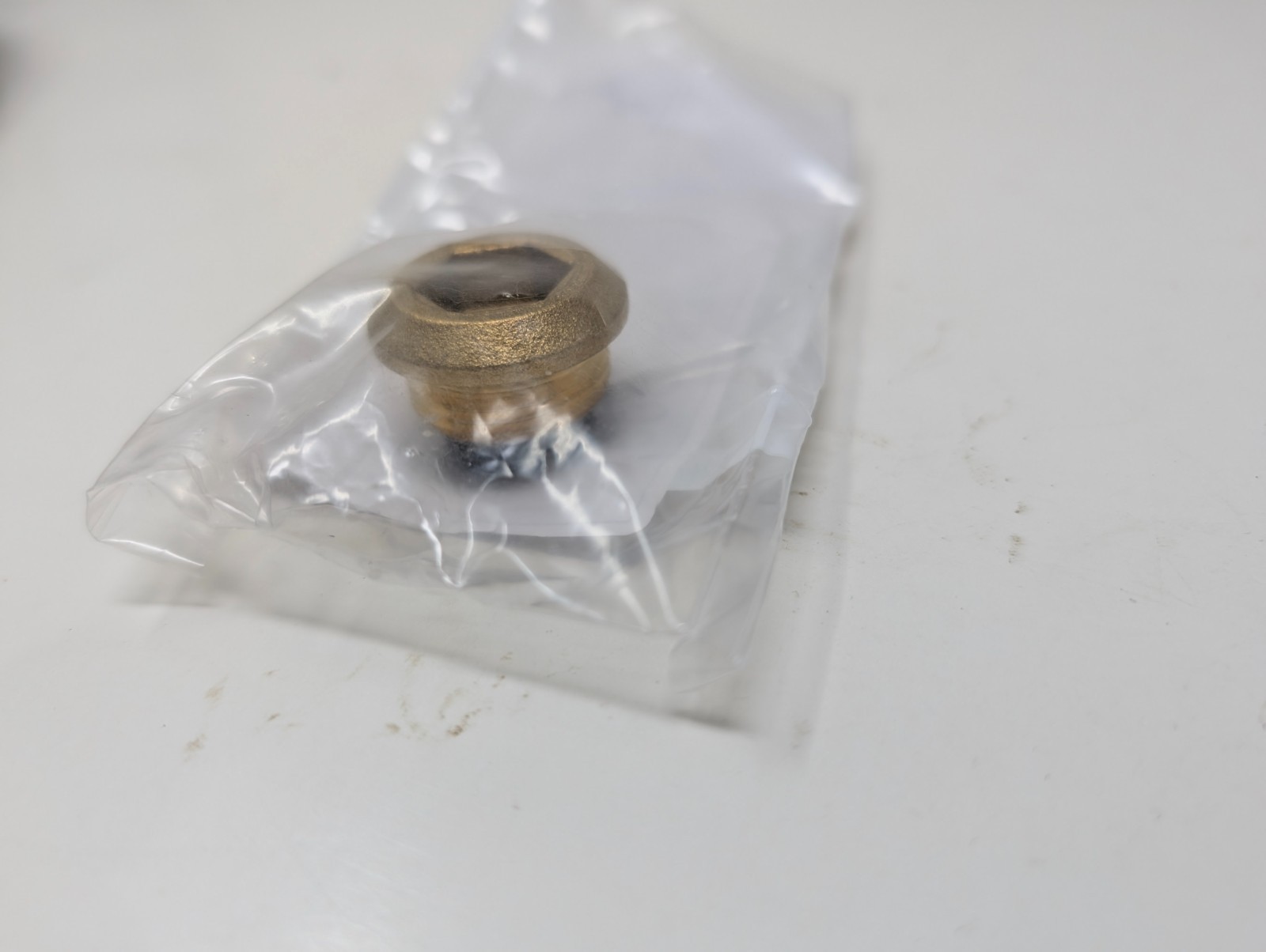 OEM Ferrari Magnetic Drain Plug 000183962 22x1.5 Oil Plug (250)