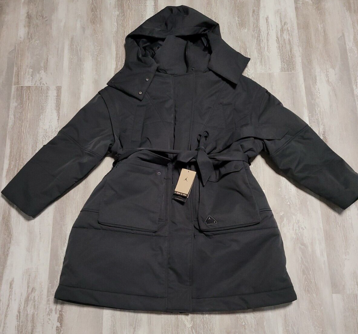 Nike Women's Jordan 23 Engineered Parka Oversized Fit DQ9804 Nike Women's Jordan 23 Engineered Parka Oversized Fit DQ9804