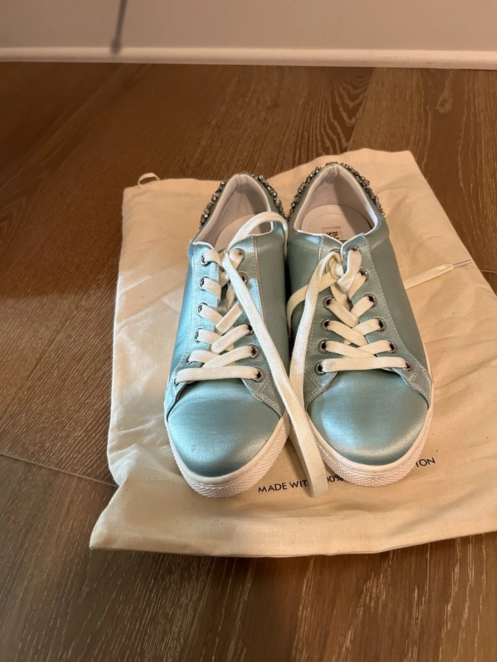 Badgley Mischka Azul Satinado Estrás Zapatos Atléticos Talla 7 Boda Tenis Foto 4 de 4