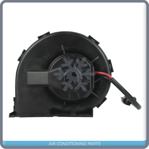 AL215704 Genuine OEM Bosch Blower Motor For John Deere Tractor Serie 6D,6R,6MC - Picture 7 of 12