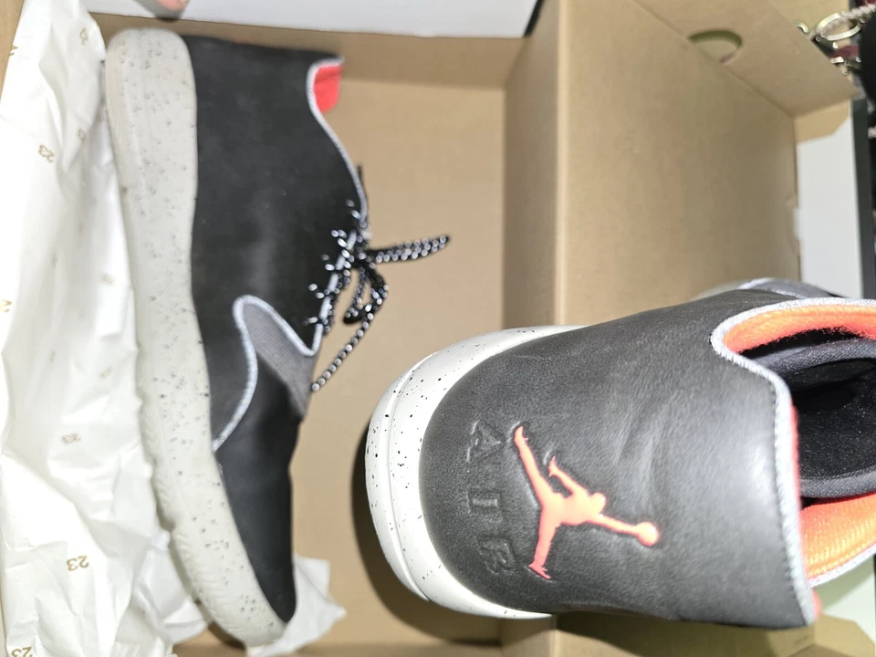 Tenis deportivos NIKE AIR Jordan Eclipse Holiday talla 11,5 OG caja roja negra  Foto 2 de 4