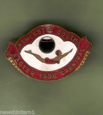 #D16. 1956  SOUTH NEWCASTLE  BOWLS  CARNIVAL  LAPEL  BADGE,  REPLACED CLIP