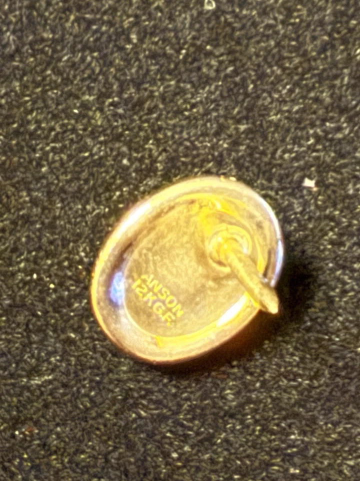 Tachuela de corbata vintage de ónix negro con astillas de diamante Anson llena de oro de 12 k Foto 4 de 4