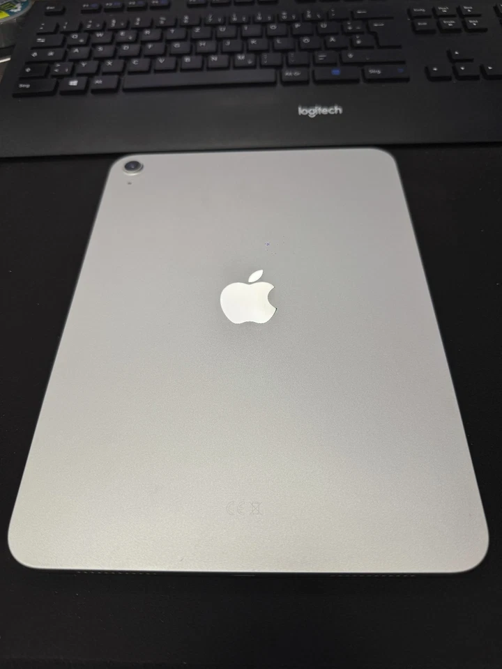 Apple iPad (10th generation) · 128GB · Wi-Fi, Foto 2 von 2