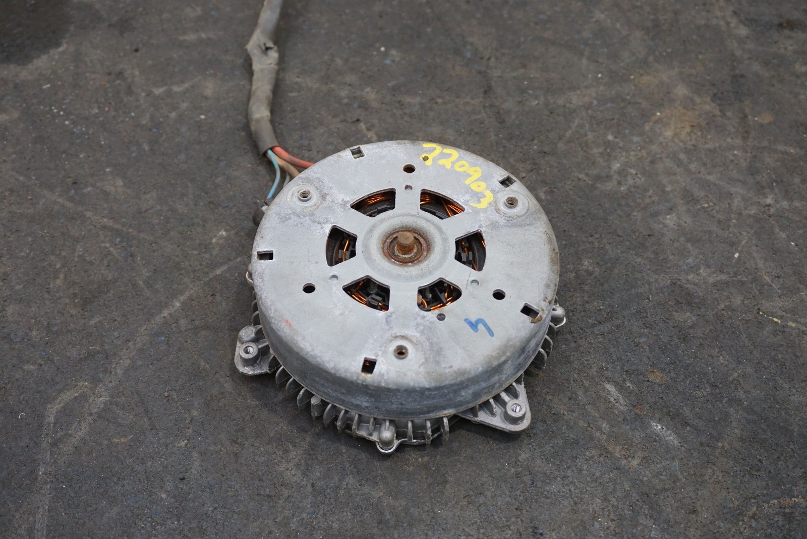 Engine Radiator Cooling Fan Motor OEM 8W0959455 Bentley Bentayga 2016-2020 *Note