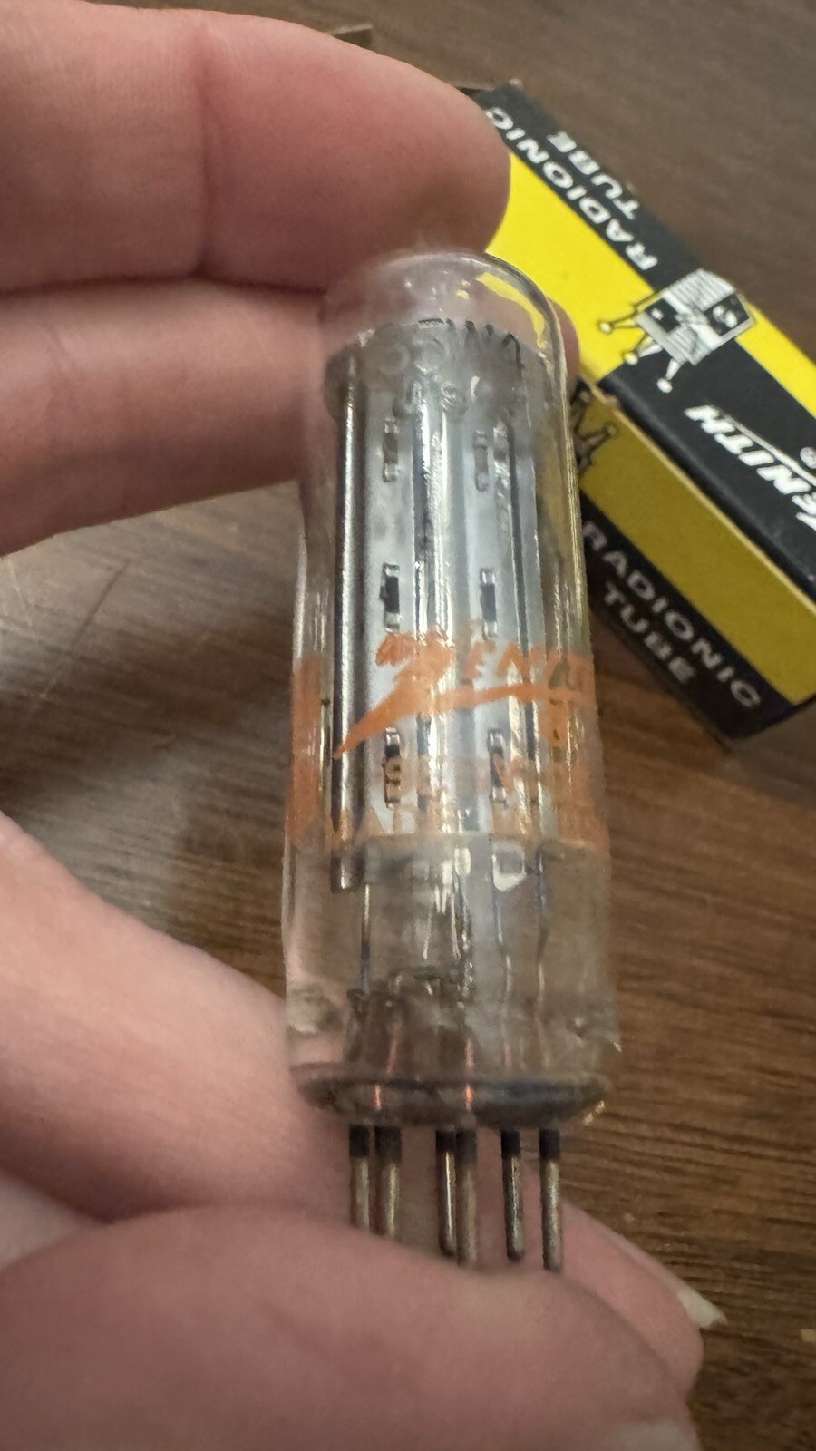 Foto 6 di 23