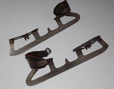 Vintage Primitive Union Hardware Co. Leather and Steel Ice Skate Blades