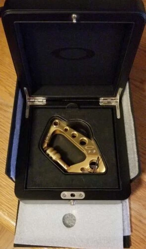 Oakley Holiday llaveros, anillos y estuches para hombres