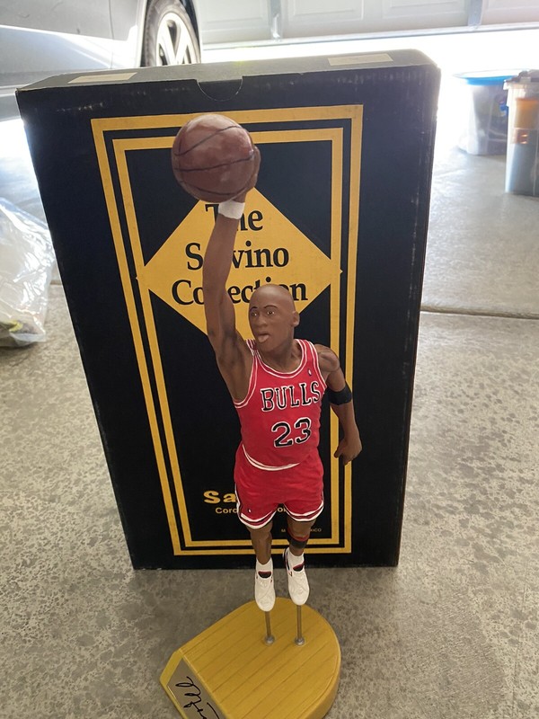 Salvino Michael Jordan Upper Deck Authenticated Figure 1602/2500!!
