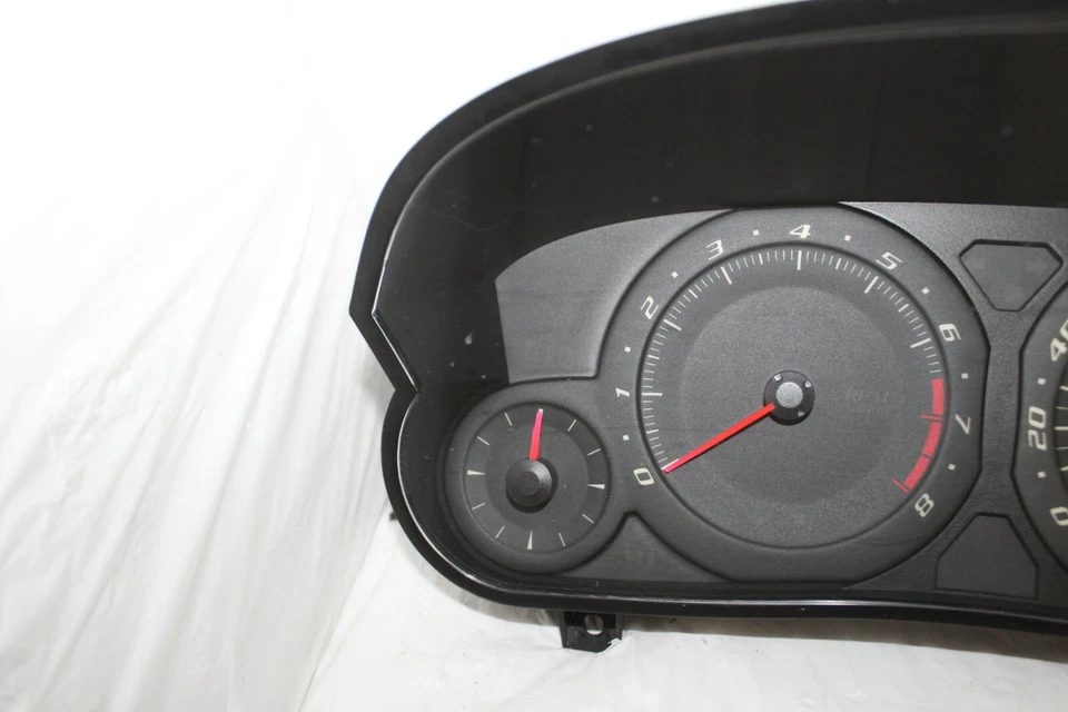 Speedometer Instrument Cluster 03 Cadillac CTS Dash Panel Gauges 94,573 Miles - Image 3 of 4