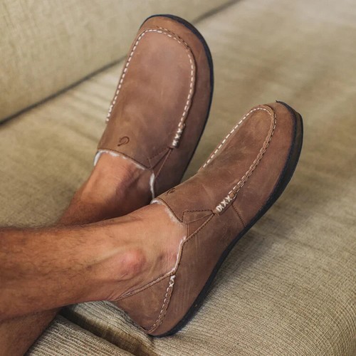 Zapatillas de piel de oveja Olukai Moloa para hombre talla 10 caramelo/madera oscura envío rápido - Imagen 16 de 18