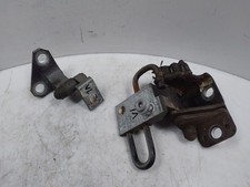 VW Passat 3C B7 BJ.2012 Türscharnier vorne links 3C8833411B