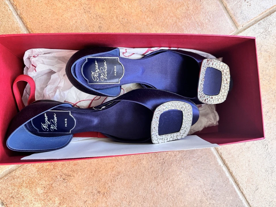 Zapatos planos ROGER VIVIER Chips Strass azul marino cristal satinado hebillas cuadradas EU35 Foto 2 de 4