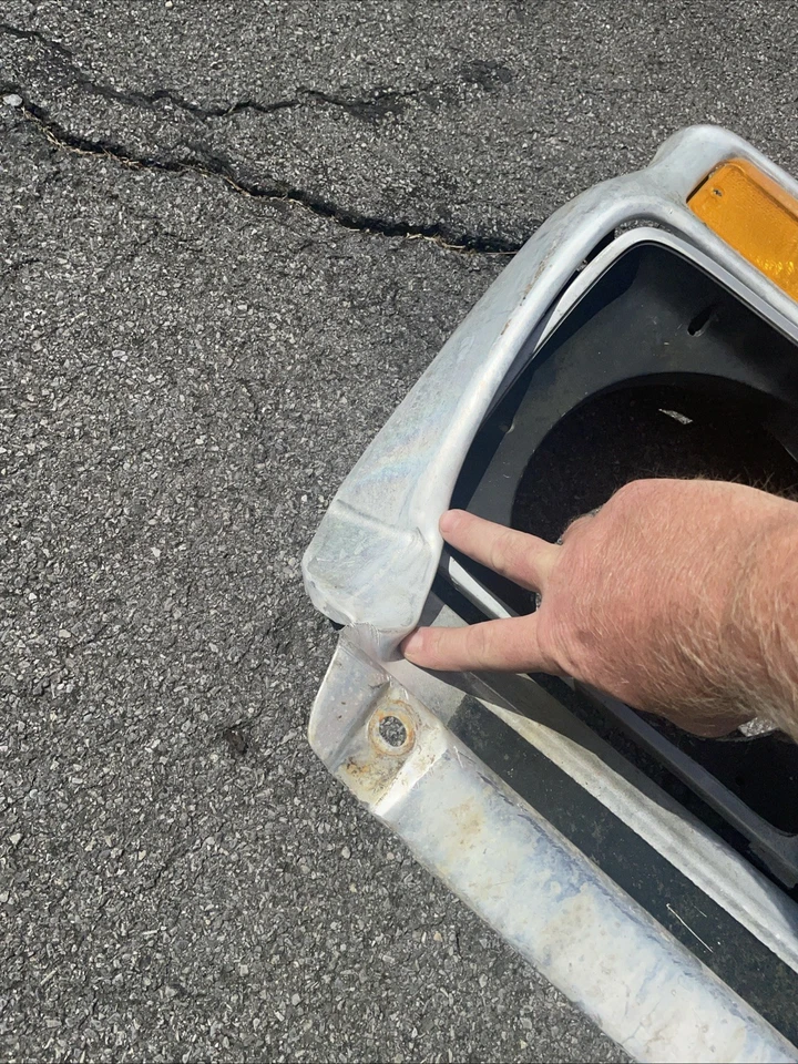 Ford F150 F250 1973-1977 parrilla OEM USADO Bronco One Dent arte retro colgador de pared Foto 4 de 4