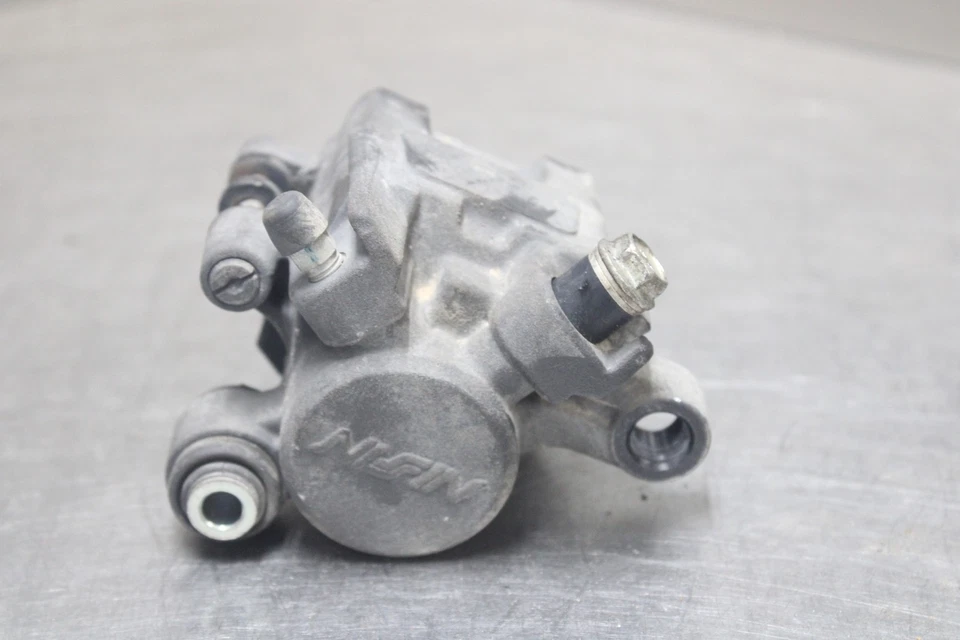 13-15 SUZUKI SFV650 GLADIUS REAR BACK BRAKE CALIPER Foto 2 de 4