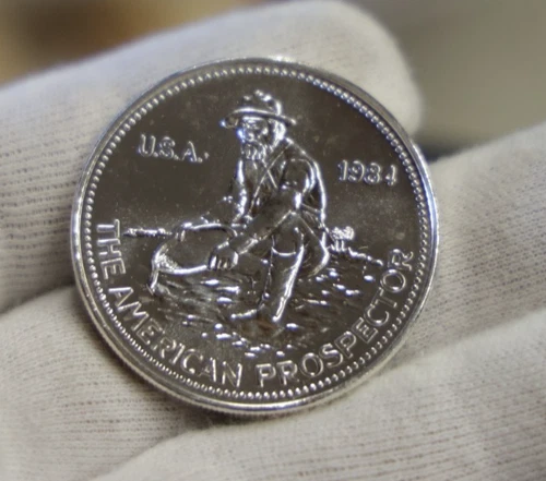 1984 Engelhard 1 oz Prospector Silver Rounds Nice Unc..